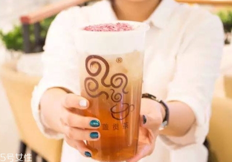 四云奶蓋貢茶哪個好喝？四云奶蓋貢茶點單攻略