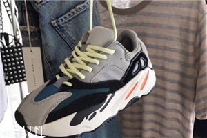 yeezy 700偏碼嗎？yeezy 700碼數(shù)正常嗎