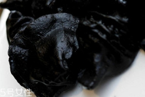 墨魚(yú)水餃怎么調(diào)餡 墨魚(yú)水餃皮的做法