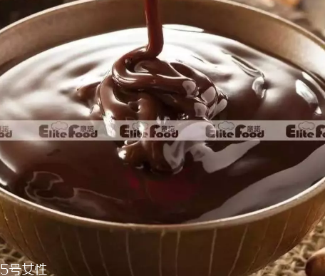 巧克力糖漿怎么做？巧克力糖漿可以做什么？
