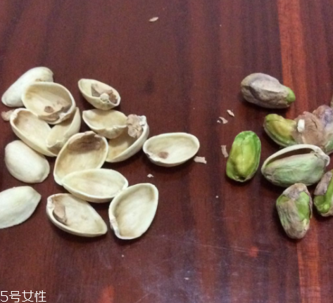 開(kāi)心果是銀杏果嗎？開(kāi)心果是白果嗎？
