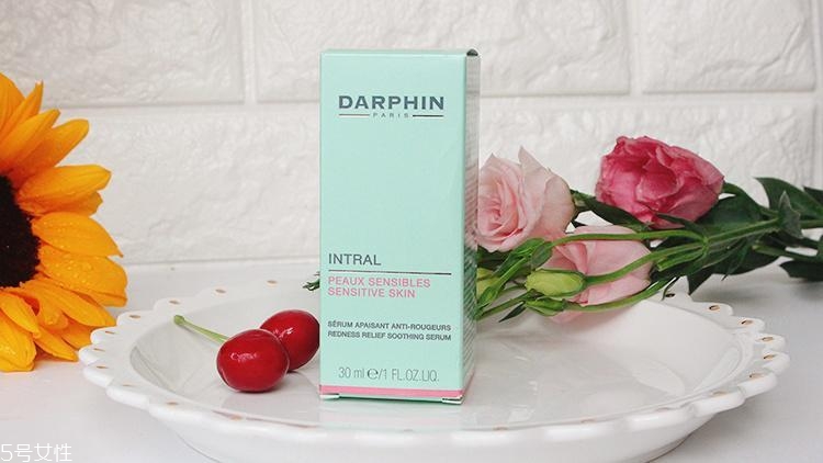 darphin多效舒緩精華液敏感肌能用嗎？油皮能用嗎？