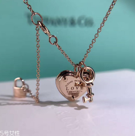 項(xiàng)鏈?zhǔn)屈S金還是k金好？項(xiàng)鏈選黃金還是k金