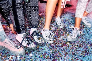 converse匡威聯(lián)名miley cyrus系列多少錢_在哪買？