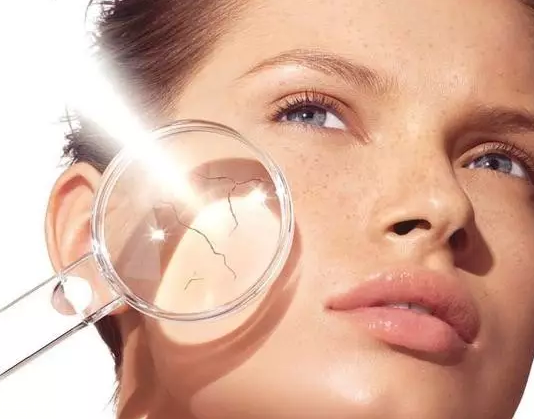 祛斑美白什么產(chǎn)品最有效 日常祛斑小妙招 祛斑美白什么產(chǎn)品最有效 日常祛斑小妙招