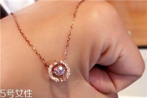 項鏈?zhǔn)裁雌放坪茫宽楁溒放婆判邪?><p><strong>項鏈?zhǔn)裁雌放坪?？項鏈品牌排行?/strong></p></a></li> </ul>
</div>
<div   id=