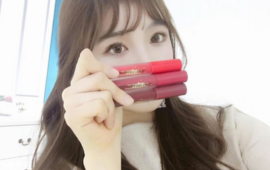 伊蒂之屋絲絨唇釉多少錢 伊蒂之屋霧面唇釉韓國專柜價 伊蒂之屋絲絨唇釉多少錢 伊蒂之屋霧面唇釉韓國專柜價