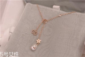 項(xiàng)鏈發(fā)黑怎么清洗？項(xiàng)鏈發(fā)黑清洗方法