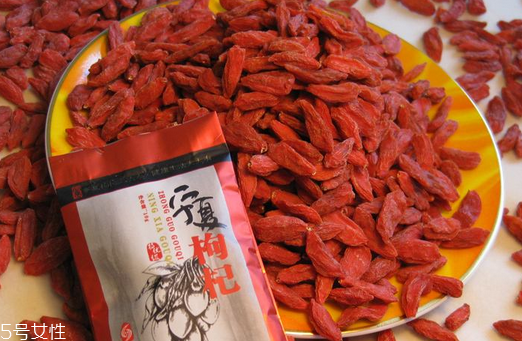 枸杞是大的好還是小的好？枸杞買大還是買小？
