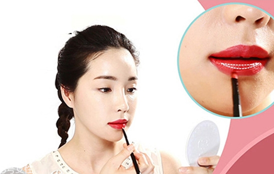 梅子色眼妝怎么畫好看 好看的梅子色眼妝畫法 梅子色眼妝怎么畫好看 好看的梅子色眼妝畫法