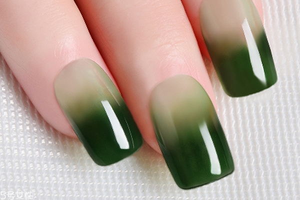 溫變美甲怎么涂均勻 溫變美甲使用方法 溫變美甲怎么涂均勻 溫變美甲使用方法