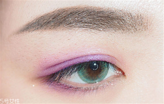 夏天很容易脫妝怎么辦 教你高溫天也持久不脫妝的方法 夏天很容易脫妝怎么辦 教你高溫天也持久不脫妝的方法