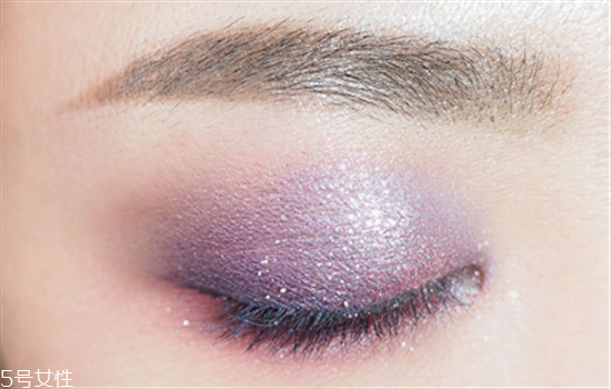 夏天很容易脫妝怎么辦 教你高溫天也持久不脫妝的方法 夏天很容易脫妝怎么辦 教你高溫天也持久不脫妝的方法