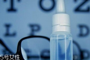 眼藥水什么時候滴最好？滴眼藥水的最佳時間