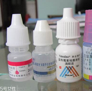 眼藥水什么時(shí)候滴最好？滴眼藥水的最佳時(shí)間