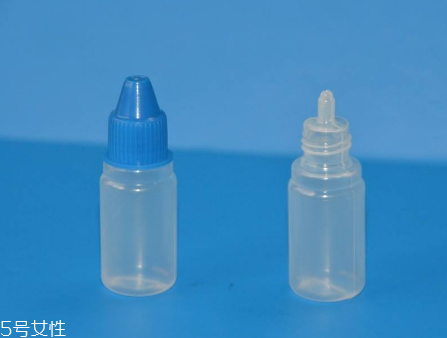 眼藥水是滴在眼睛里嗎？眼藥水是屬于外用的嗎？