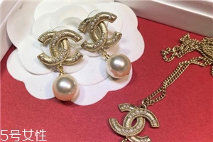耳環(huán)什么材質(zhì)好？耳環(huán)常見材質(zhì)