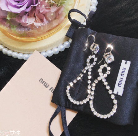 耳環(huán)掉下水道怎么辦？耳環(huán)掉下水道怎么撿