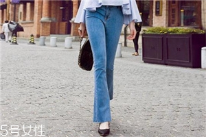 微胖女生適合什么牛仔褲？微胖女生牛仔褲穿搭技巧