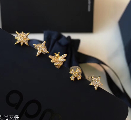 耳釘一定要純銀的嗎？耳釘不是銀的行嗎？