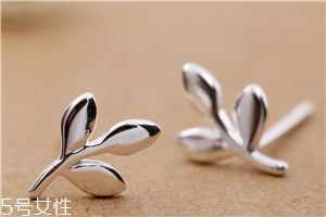 耳釘彎了怎么弄直？耳釘變彎了怎么辦？