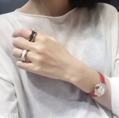 寶格麗陶瓷戒指多少錢？寶格麗陶瓷戒指專柜價(jià)格