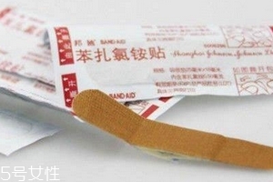 創(chuàng)可貼可以當(dāng)乳貼嗎？創(chuàng)可貼當(dāng)乳貼好嗎？