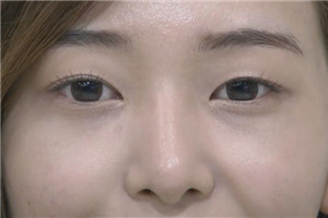 內(nèi)雙眼皮、單眼皮、雙眼皮眼妝怎么畫最迷人漂亮