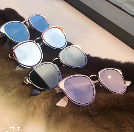 太陽鏡是玻璃鏡片嗎？太陽鏡鏡片是玻璃的嗎？
