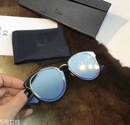 太陽鏡是玻璃鏡片嗎？太陽鏡鏡片是玻璃的嗎？