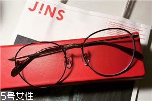 jins防藍(lán)光眼鏡有用嗎？jins防藍(lán)光眼鏡有效果嗎？