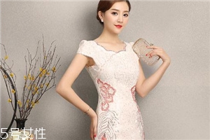中國(guó)風(fēng)連衣裙怎么搭配？中國(guó)風(fēng)連衣裙搭配圖片
