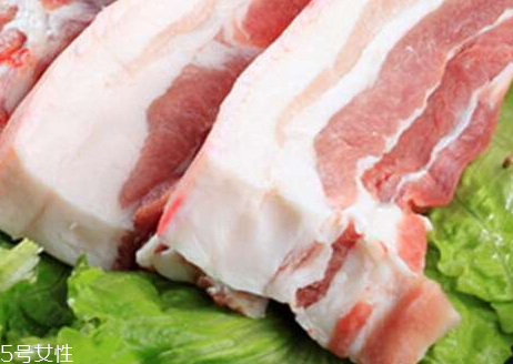 黑豬肉是黑色嗎？黑豬肉什么顏色？