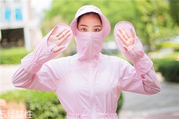 防曬衣可以防止曬黑嗎？防曬衣能不能防曬黑？