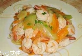 西瓜皮怎么做好吃？常見的西瓜皮做法