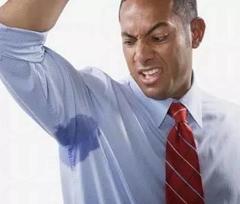 8種衣服上的污漬怎么去除小竅門 8種衣服上的污漬怎么去除小竅門