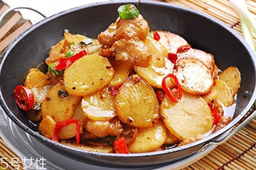 土豆絲炒雞蛋的做法 土豆絲炒雞蛋怎么做？