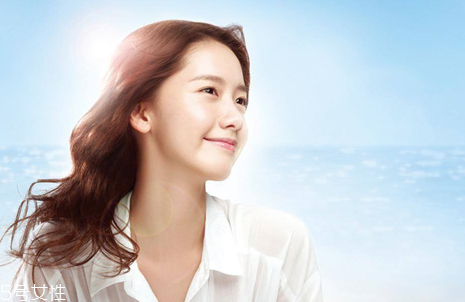 美白精華可以長(zhǎng)期用嗎 美白精華多久用一次比較好