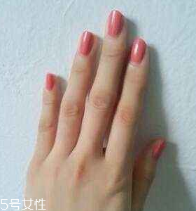 指甲強化液第幾步用 指甲強化液能刷在甲油上嗎 指甲強化液第幾步用 指甲強化液能刷在甲油上嗎