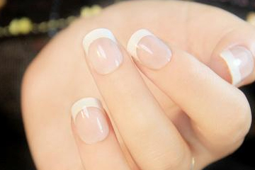 指甲強化液第幾步用 指甲強化液能刷在甲油上嗎 指甲強化液第幾步用 指甲強化液能刷在甲油上嗎