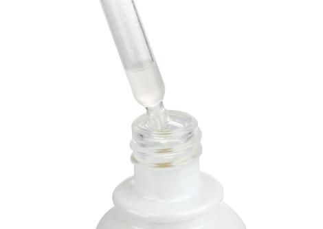 精華液是水嗎？精華液是什么做的？