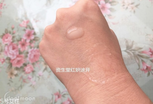 精華液是水嗎？精華液是什么做的？
