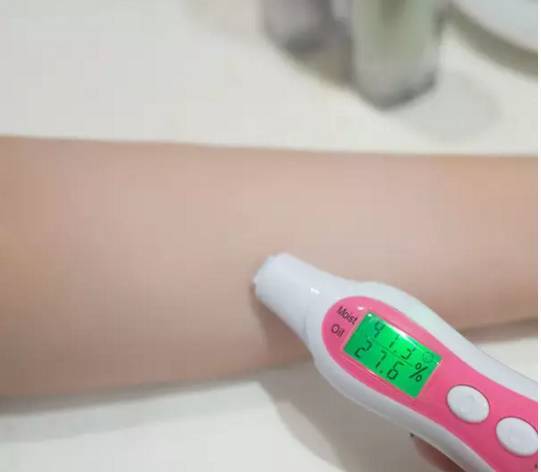 蘭芝紫色隔離好用嗎？黃皮美白利器