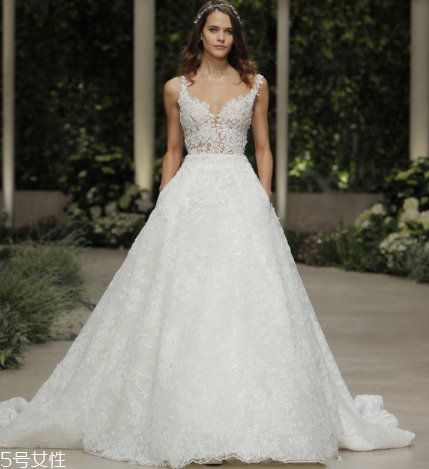 婚紗可以穿紅色的嗎？婚紗穿紅色的好嗎？