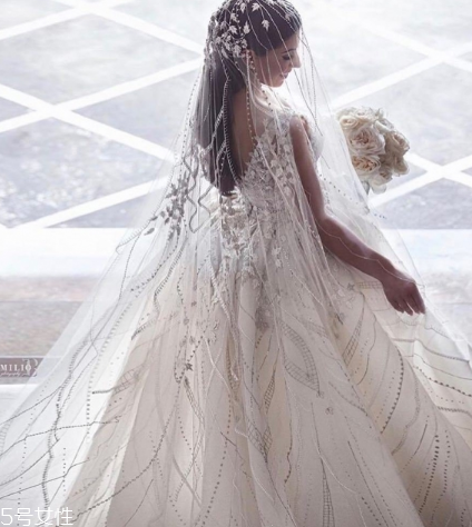 婚紗能干洗嗎？婚紗干洗會有損害嗎？