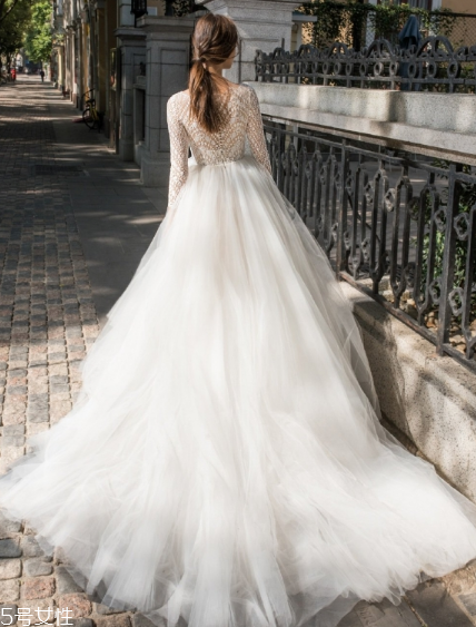 婚紗裙撐怎么折疊？婚紗裙撐怎么收起來？