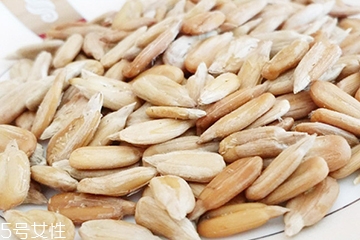 葵瓜子能多吃嗎？吃多了葵瓜子會(huì)怎樣？