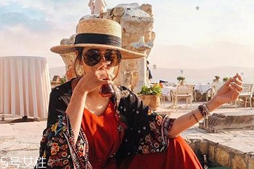 長(zhǎng)臉適合什么草帽 長(zhǎng)臉戴什么草帽好看 長(zhǎng)臉適合什么草帽 長(zhǎng)臉戴什么草帽好看