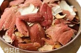 花生衣能和蜂蜜一起吃嗎？花生衣和桑棗一起煮會怎樣？