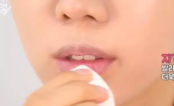 唇膏怎樣涂不掉色 怎么讓唇膏不掉色 唇膏怎樣涂不掉色 怎么讓唇膏不掉色